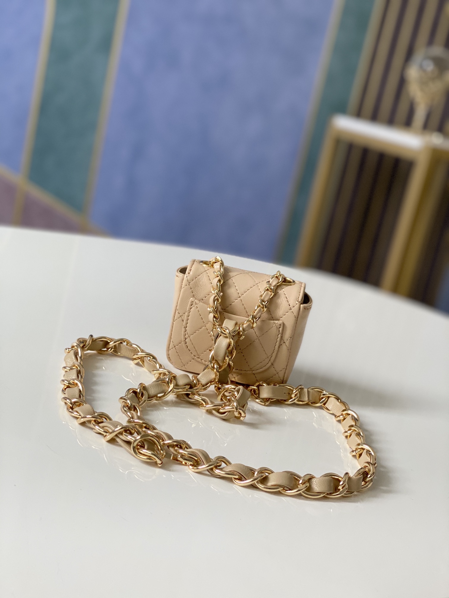 Handbag Chanel 2080 size 9.8.3 cm - vstockx