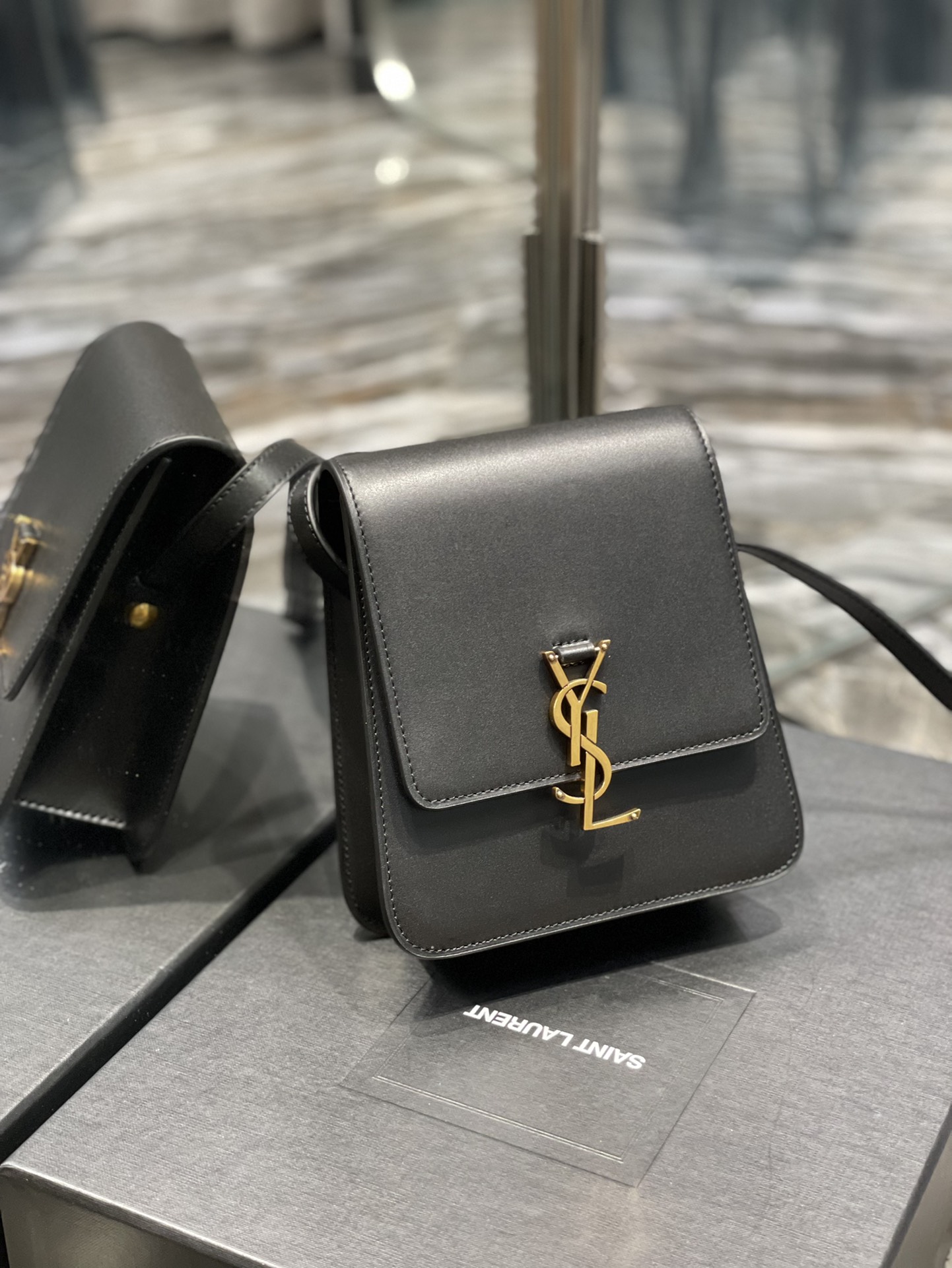 Handbags SAINT LAURENT 668809 size 16  18x6 cm - vstockx