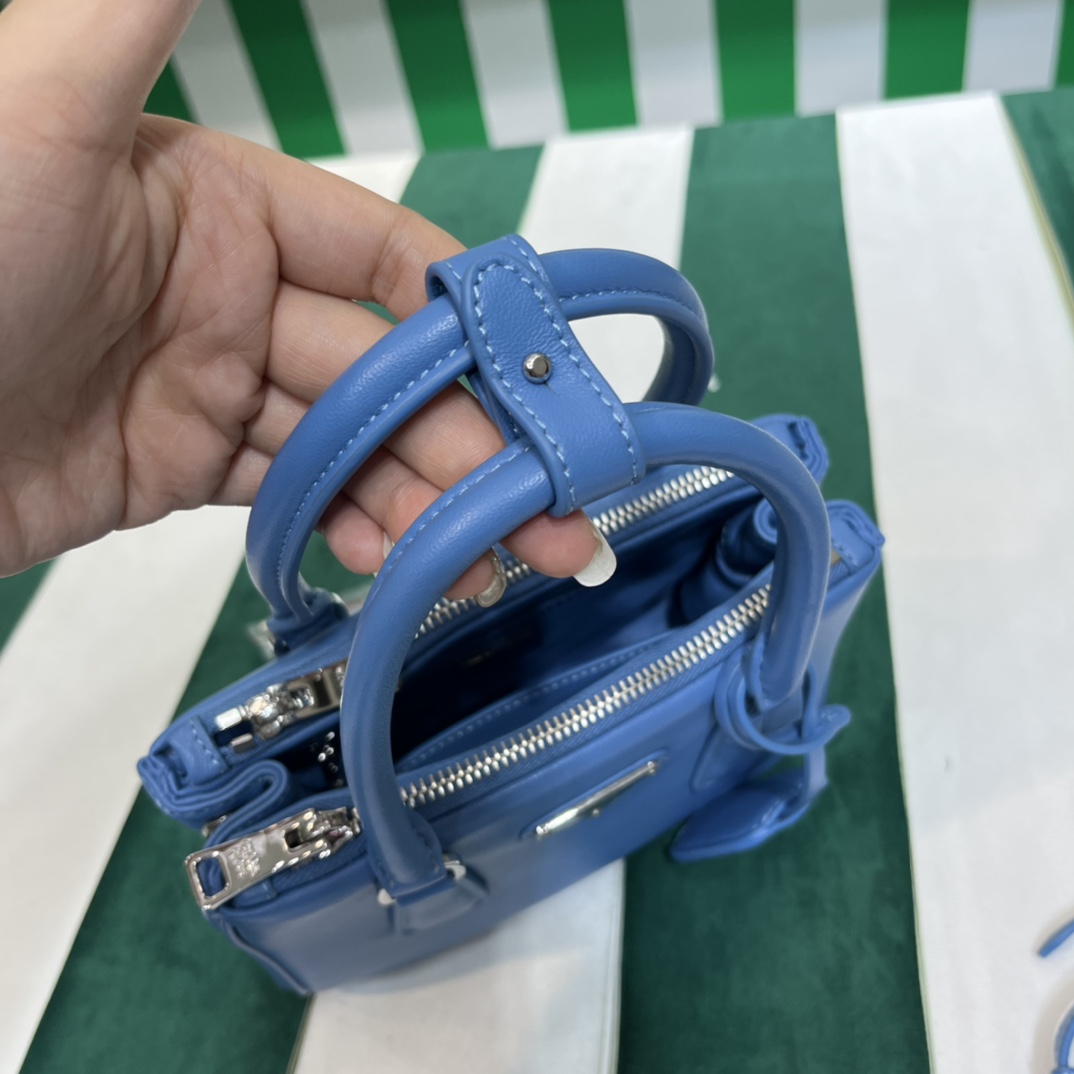 Handbags Prada 1BA906 size:20*14.5*9.5 cm - vstockx