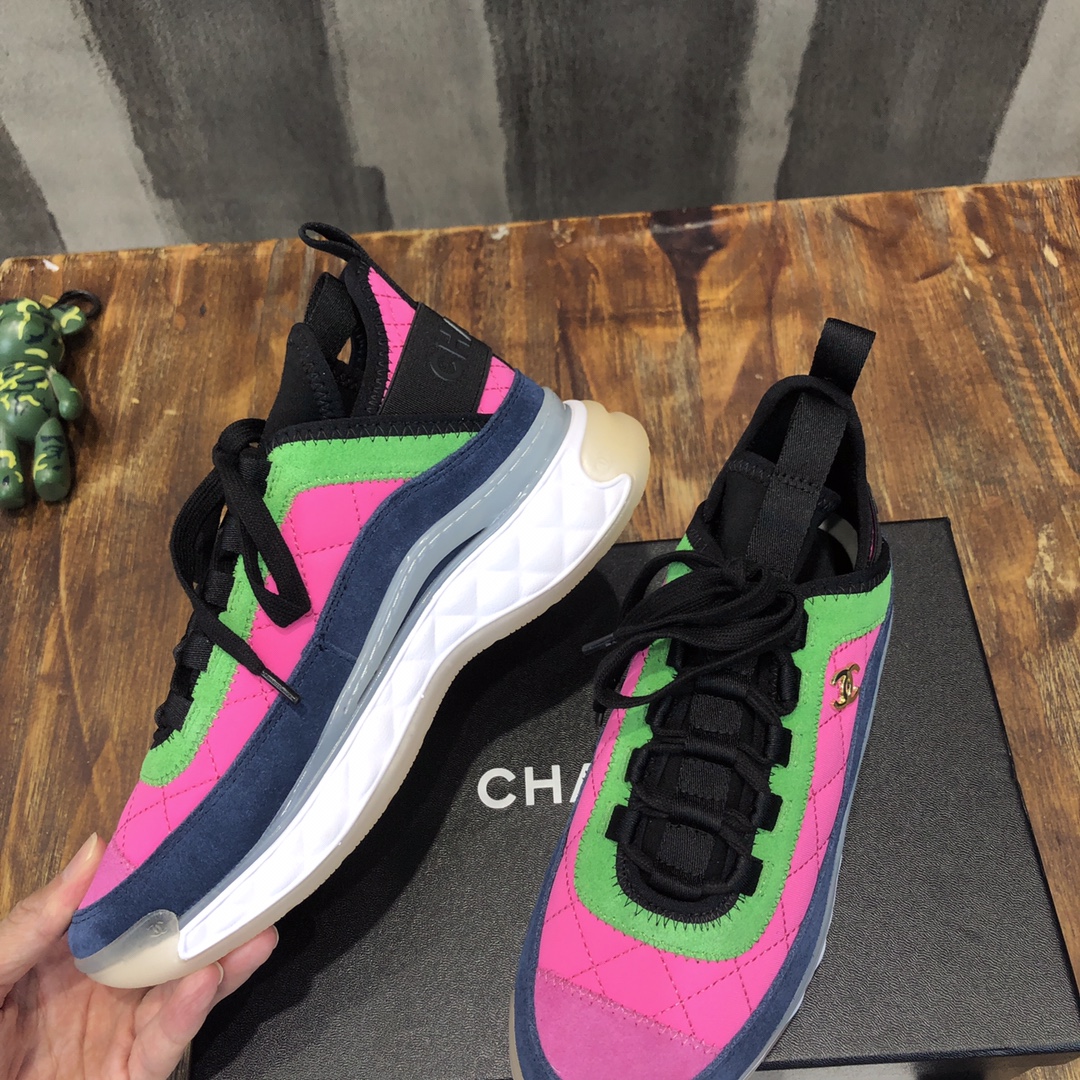 Chanel Fabric & Suede Calfskin Low Top Sneaker 7 - vstockx