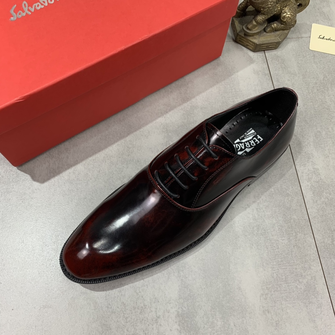 Salvatore Ferragamo Boots 19 - vstockx