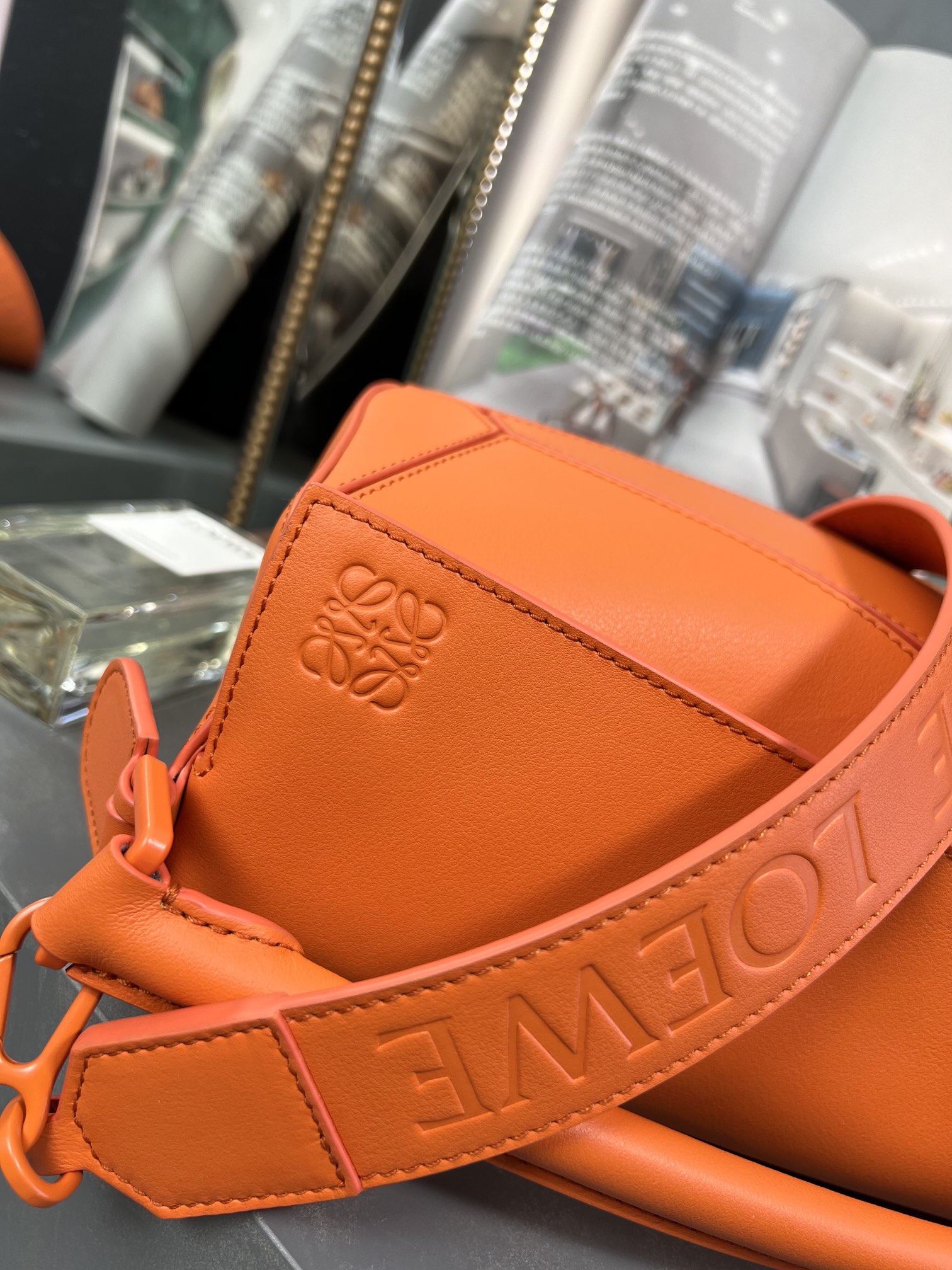 Handbags LOEWE  size:24-16.5-10.5 cm - vstockx