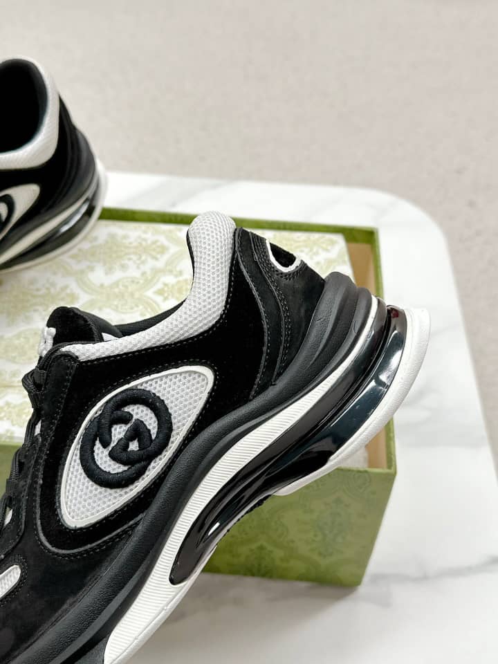 Gucci Run sneakers black suede - vstockx