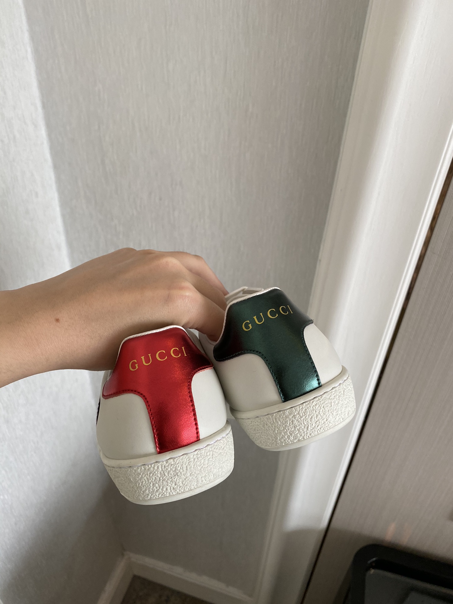 Gucci Women's Ace sneaker with bee sneaker 4 - vstockx