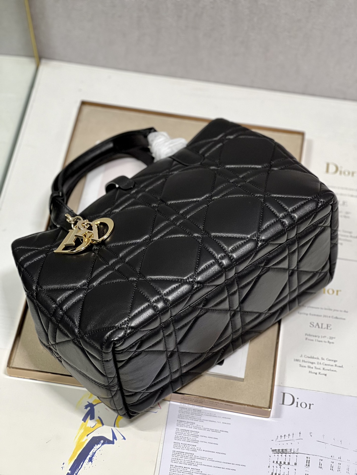 Handbag Dior 1188 size 30  36  15 cm - vstockx