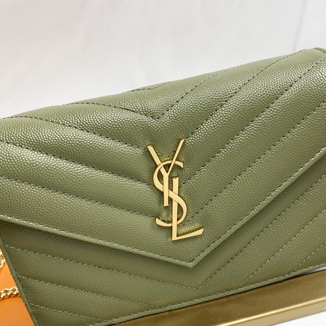 Handbags SAINT LAURENT 393953 size 19x11.5x4 cm - vstockx