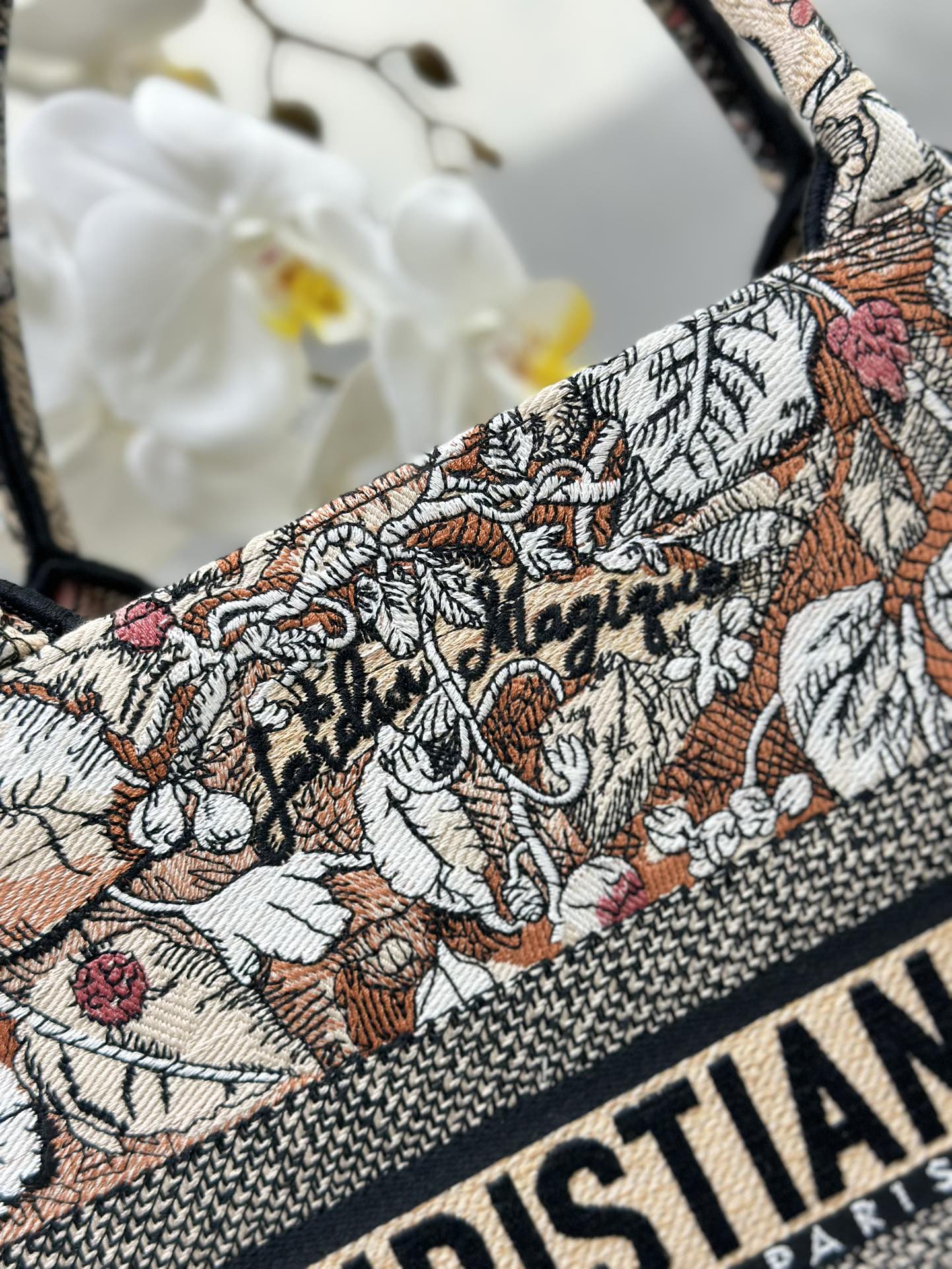 Handbag Dior M1286 size 36 x 27.5 x 16.5 cm - vstockx