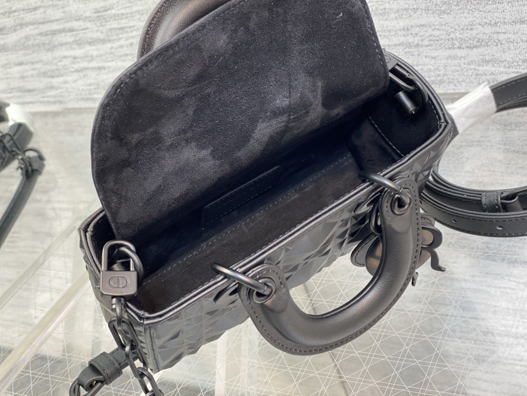 Handbag Dior size 16*5.5*10 cm - vstockx
