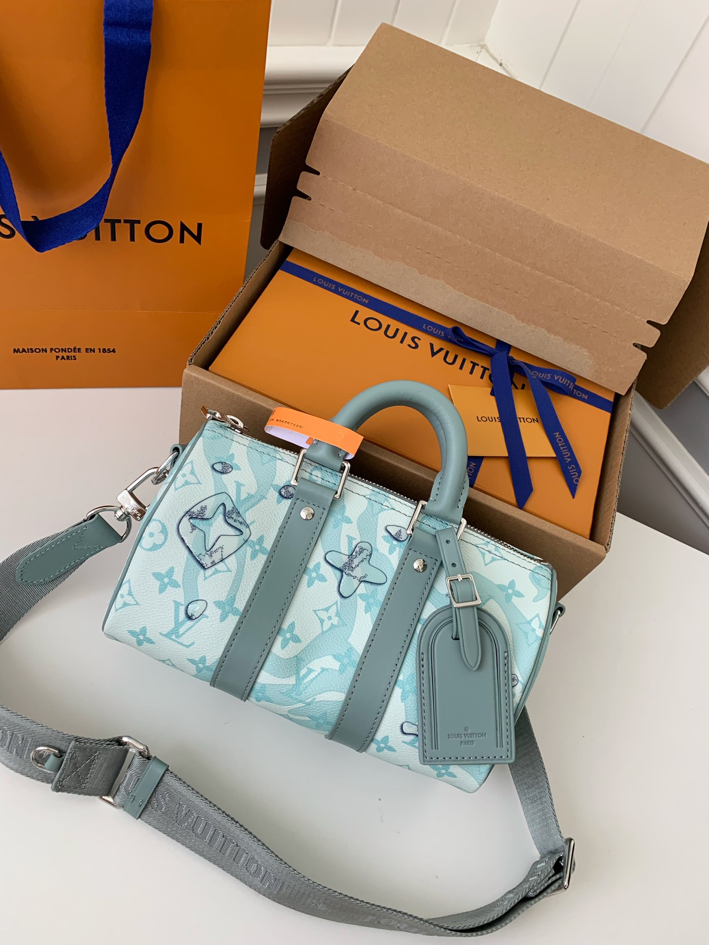 Handbags Louis Vuitton M22527 size:25*15*11 cm - vstockx