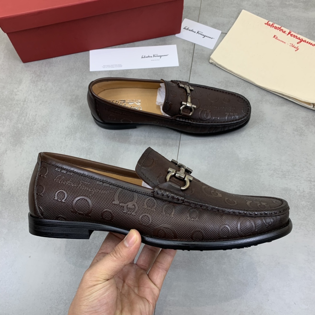 Salvatore Ferragamo Boots 13 - vstockx