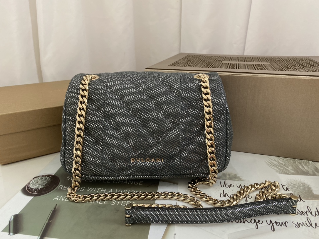 Handbags Bvlgari 28799391200 size:22.5*15*10 cm - vstockx