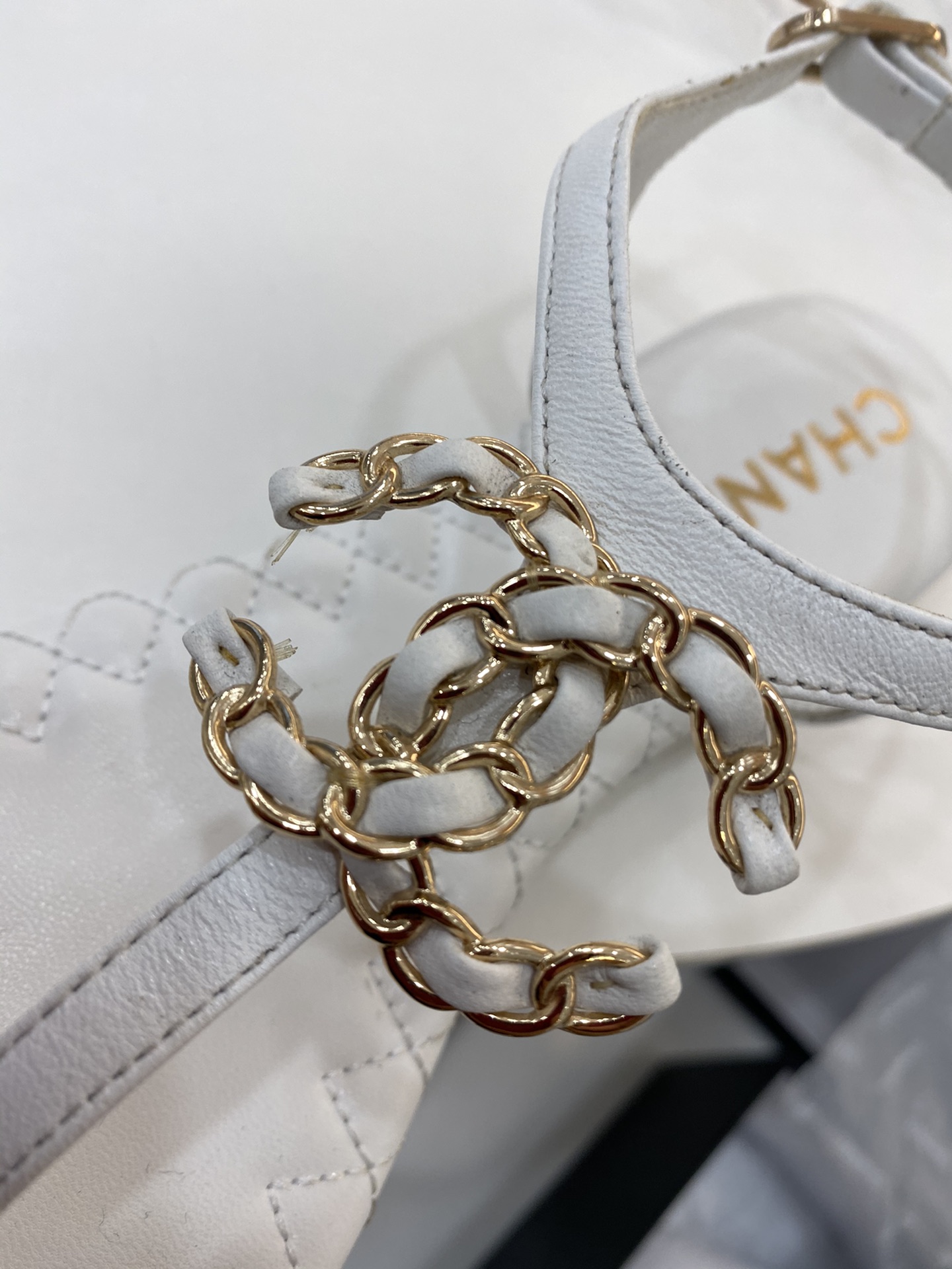 Chanel Slides 52 - vstockx