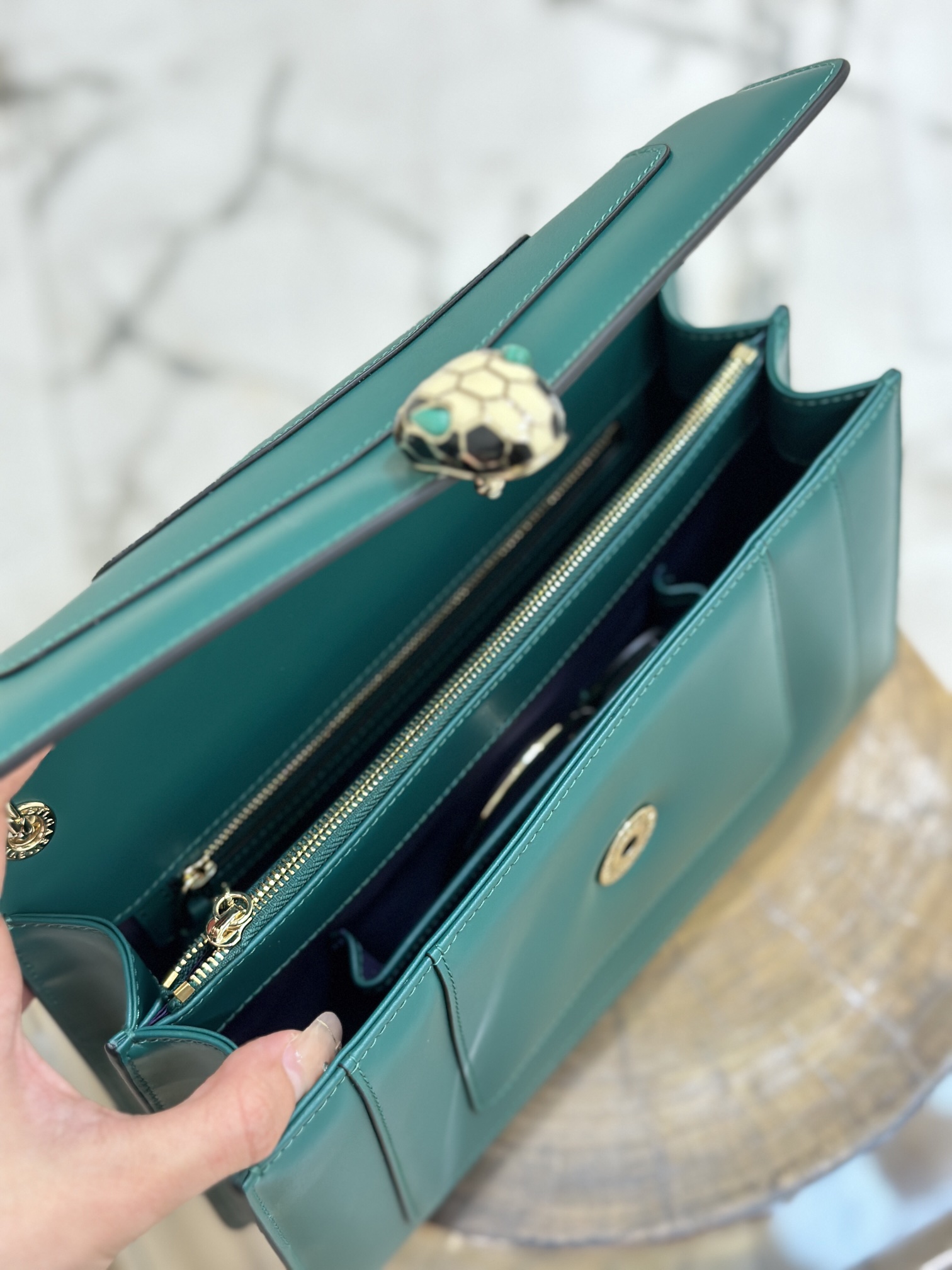 Handbags Bvlgari 35362 size:28*19*8 cm - vstockx