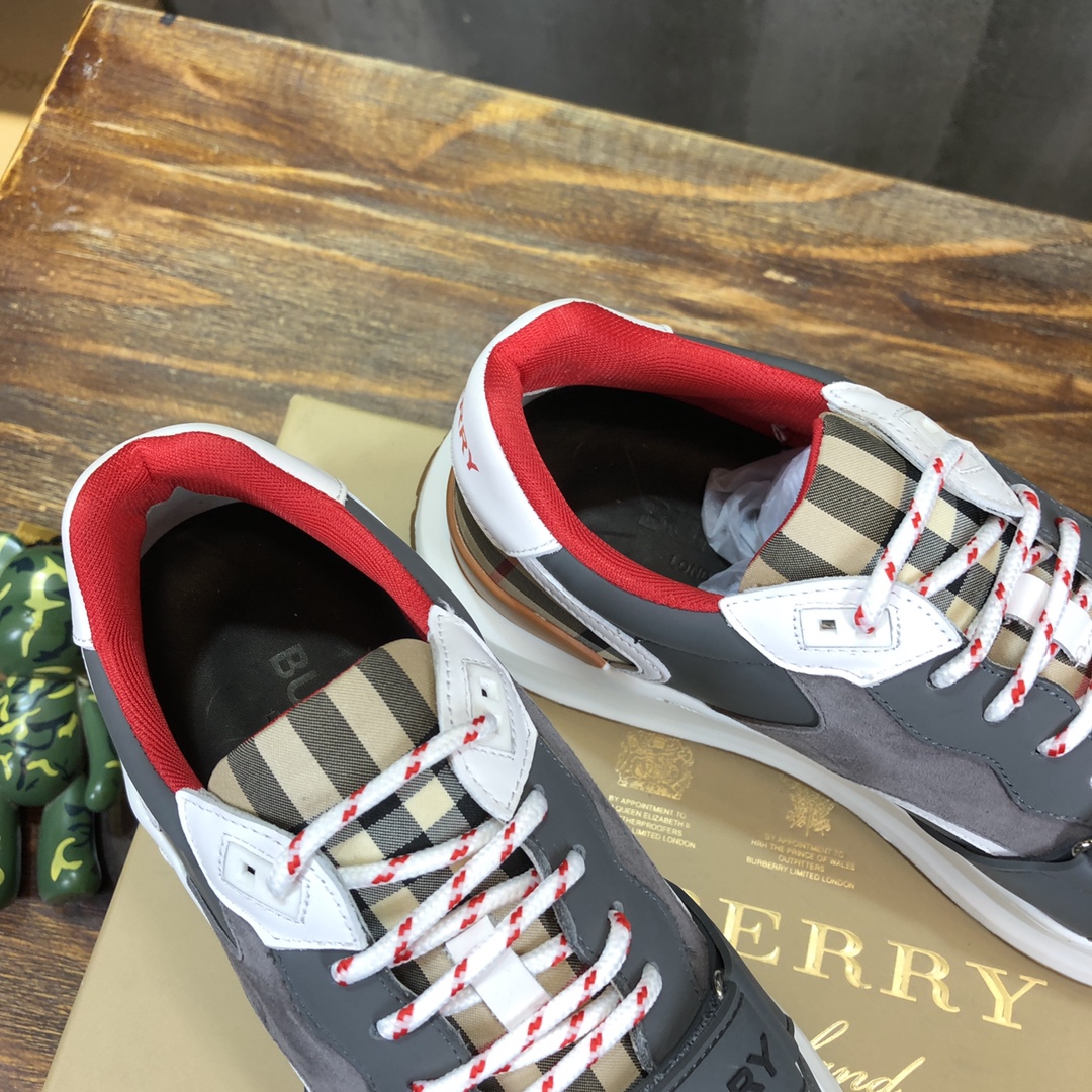 Burberry Vintage Sneaker 5 - vstockx
