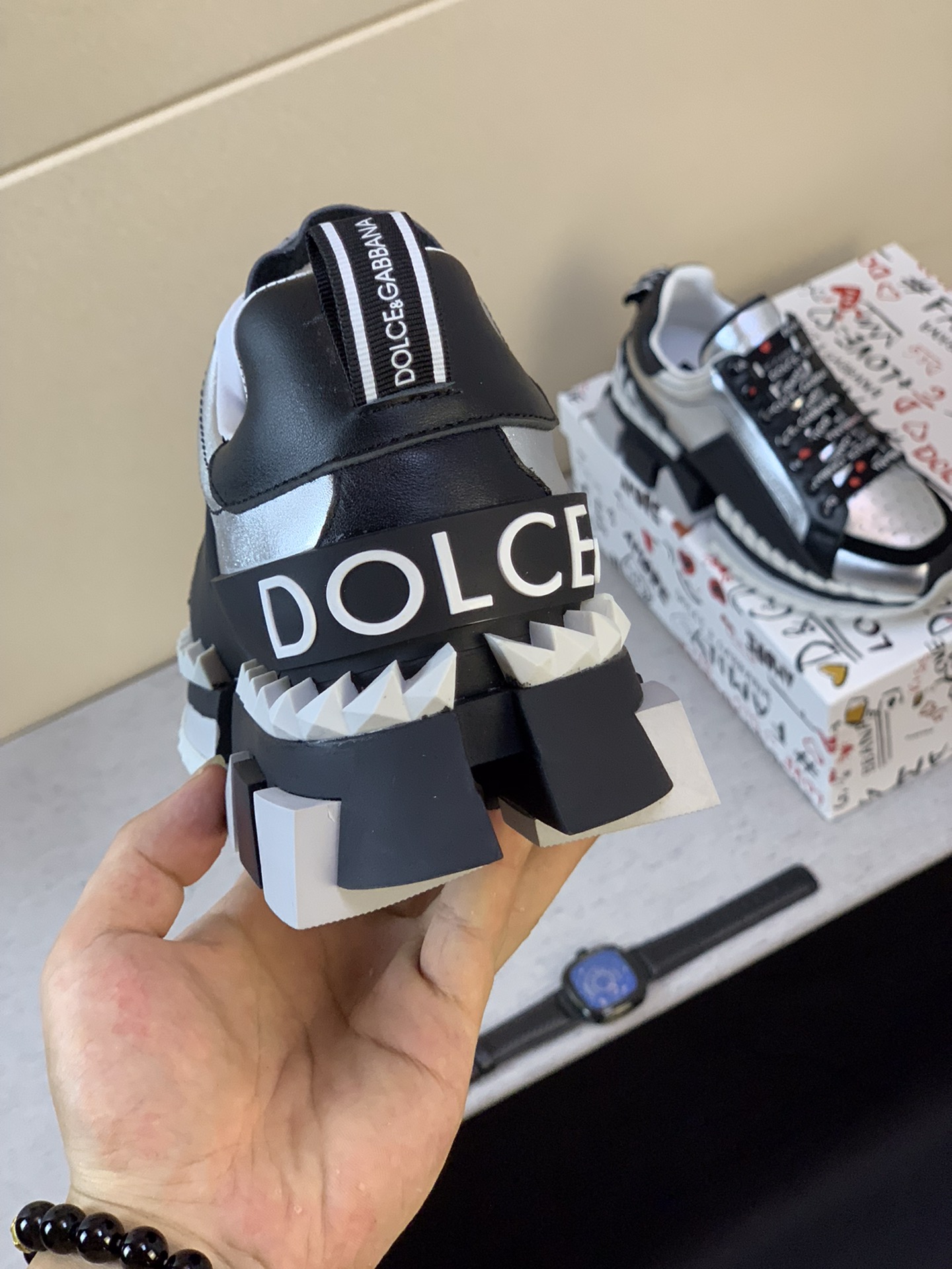 Dolce & Gabbana Low Tops Sneakers 34 - vstockx