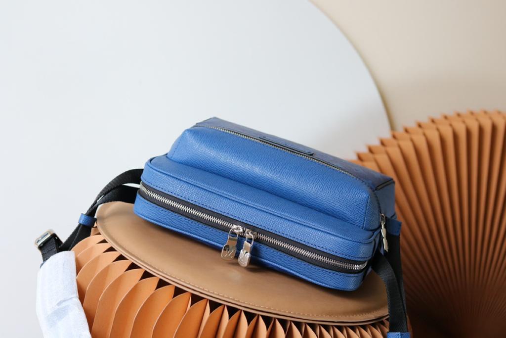 Handbag Louis Vuitton M30242 size 26x20x10.5cm - vstockx