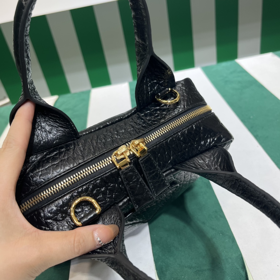 Handbags Prada 1BB081 size:22.5×10.5×16.5 cm - vstockx