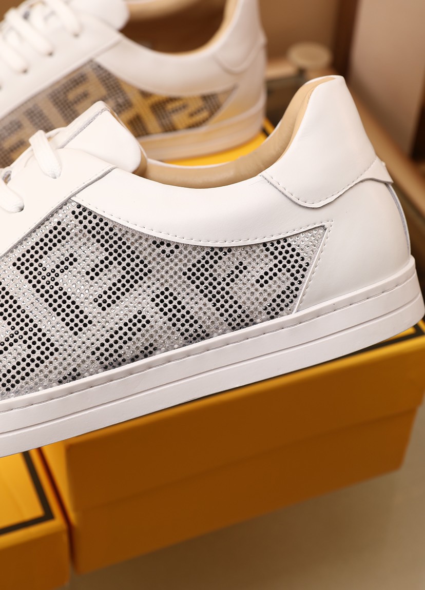 Fendi Low Top Sneakers 12 - vstockx