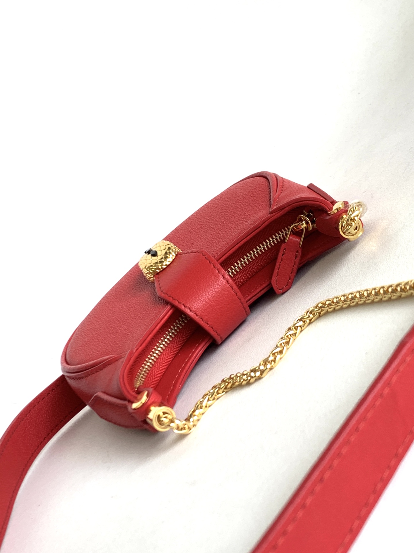 Handbags Bvlgari 291665087 size:13*8*3.5 cm - vstockx