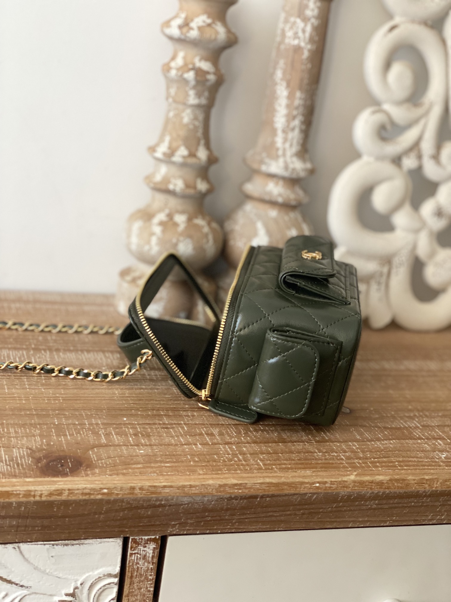 Handbag Chanel 68112 size 10*17*8.5 cm - vstockx