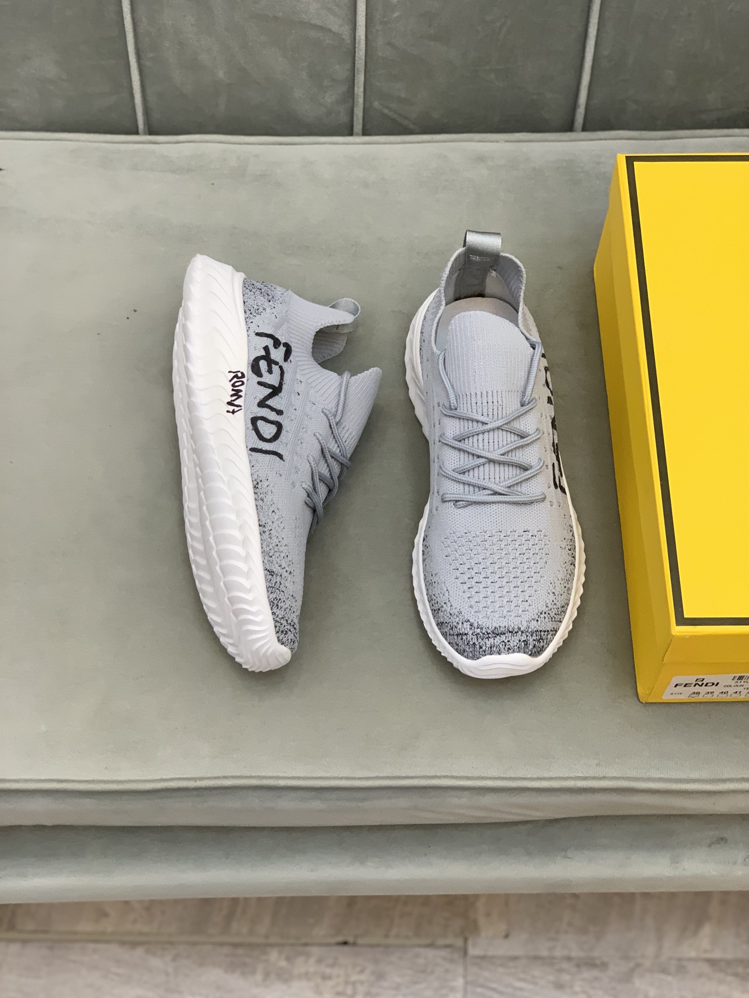 Fendi Low Top Sneakers 1 - vstockx