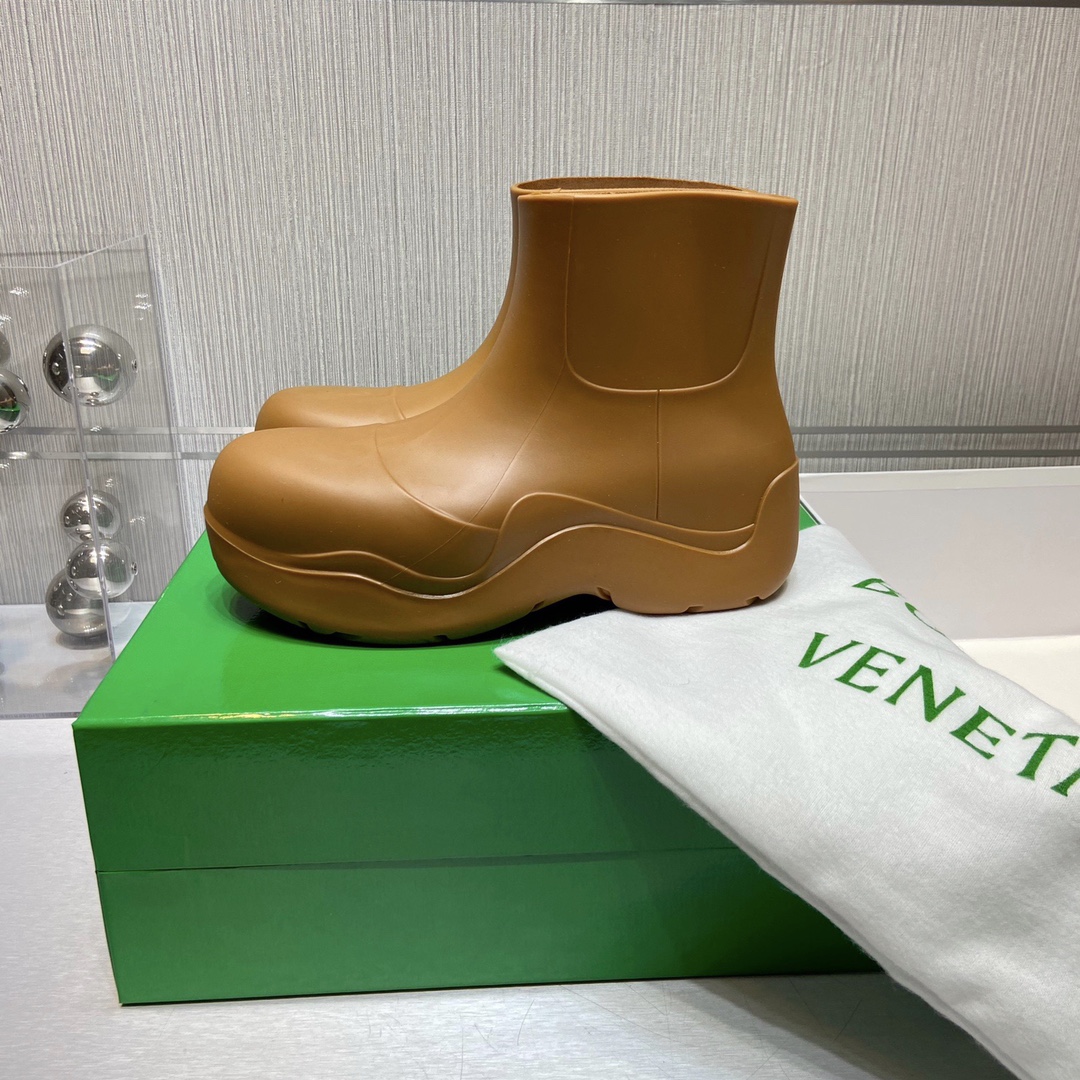 Bottega Veneta Boots 22 - vstockx