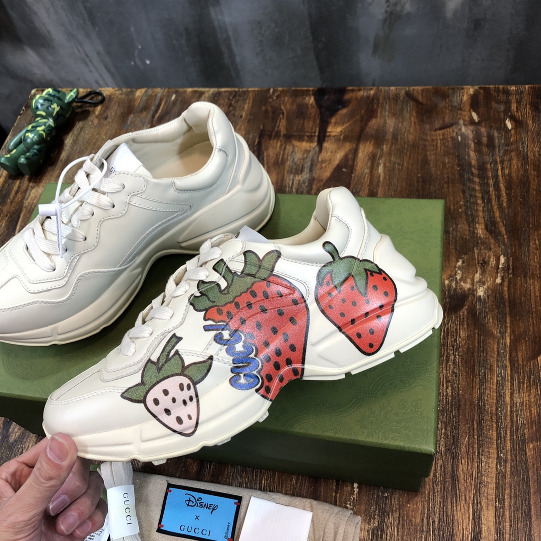 Gucci Rhyton sneaker 36 - vstockx
