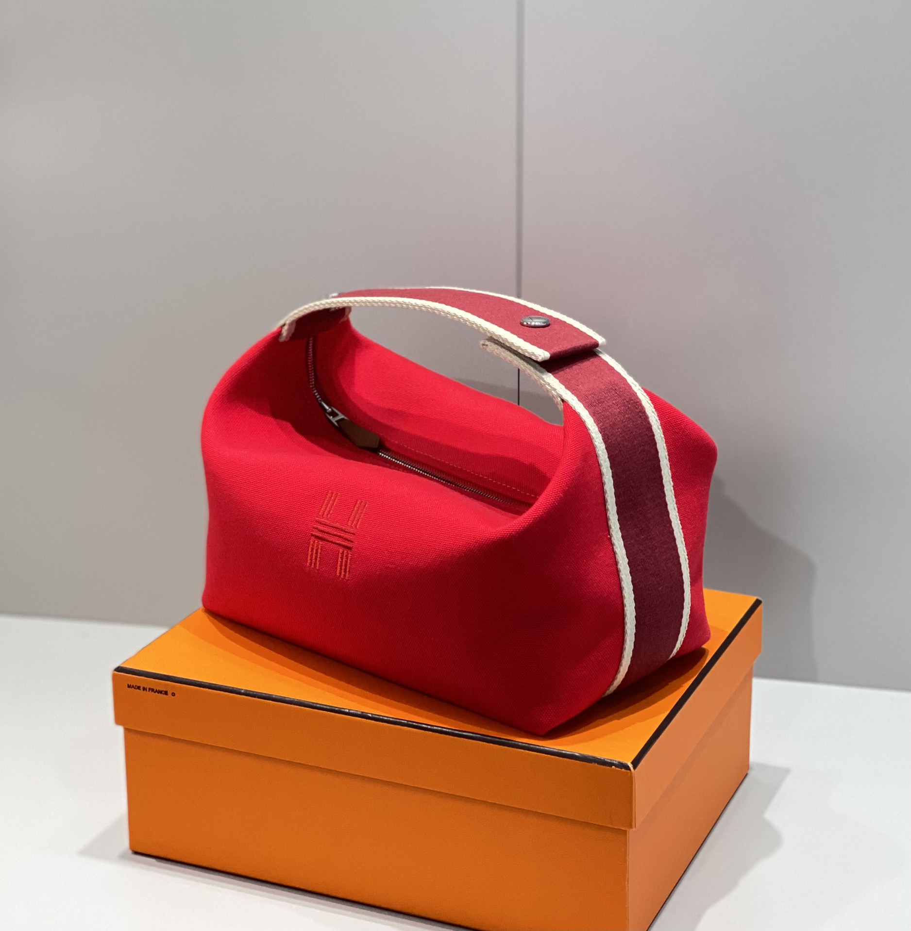 Handbags Hermes  -- size:25*21*14 cm - vstockx