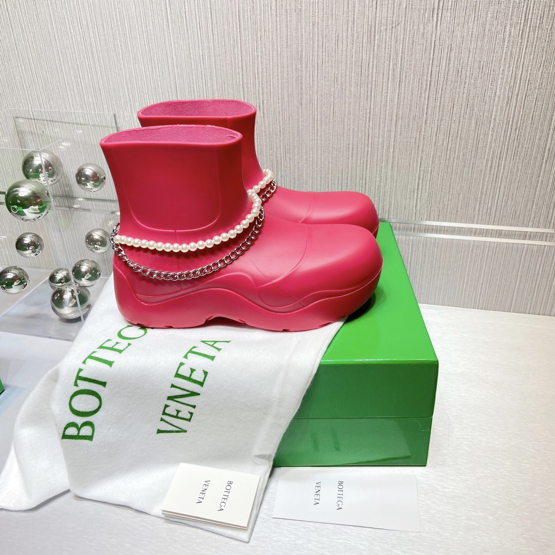 Bottega Veneta Boots 24 - vstockx