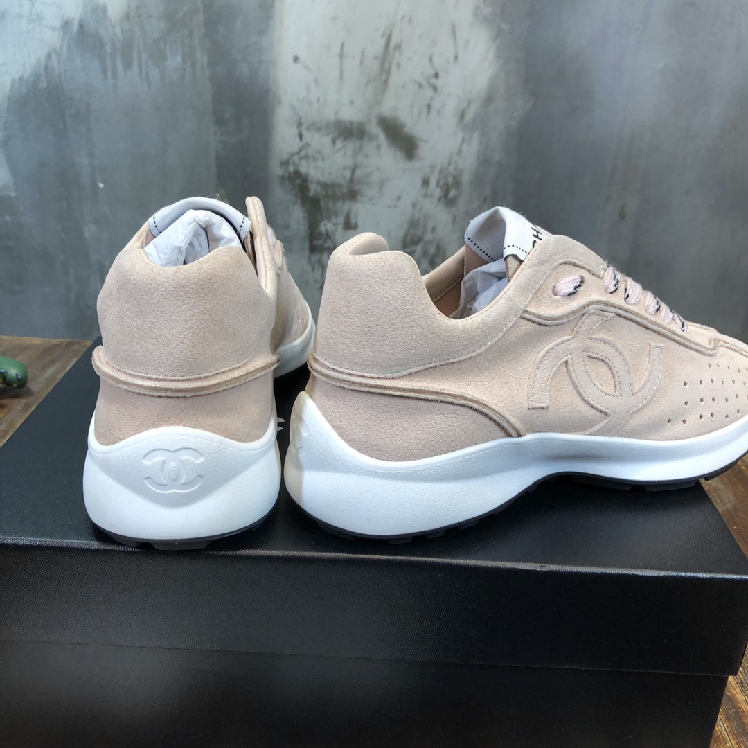 Chanel Fabric & Suede Calfskin Low Top Sneaker 27 - vstockx