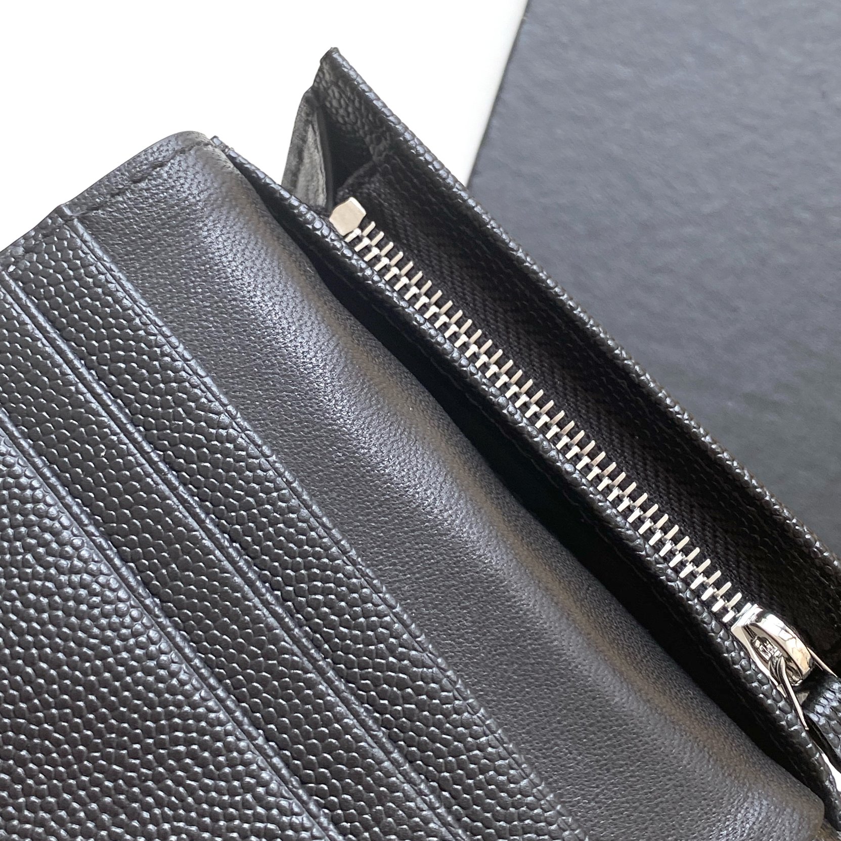 Handbags SAINT LAURENT 530841 size 11*8.5*3 cm - vstockx