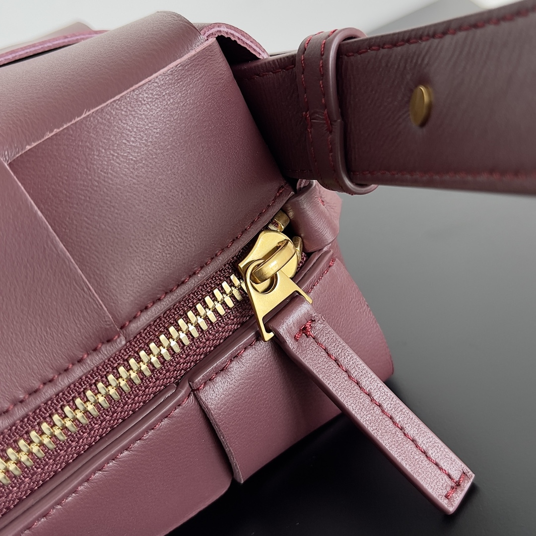 handbags Bottega Veneta 9306 size:28*14*10 - vstockx