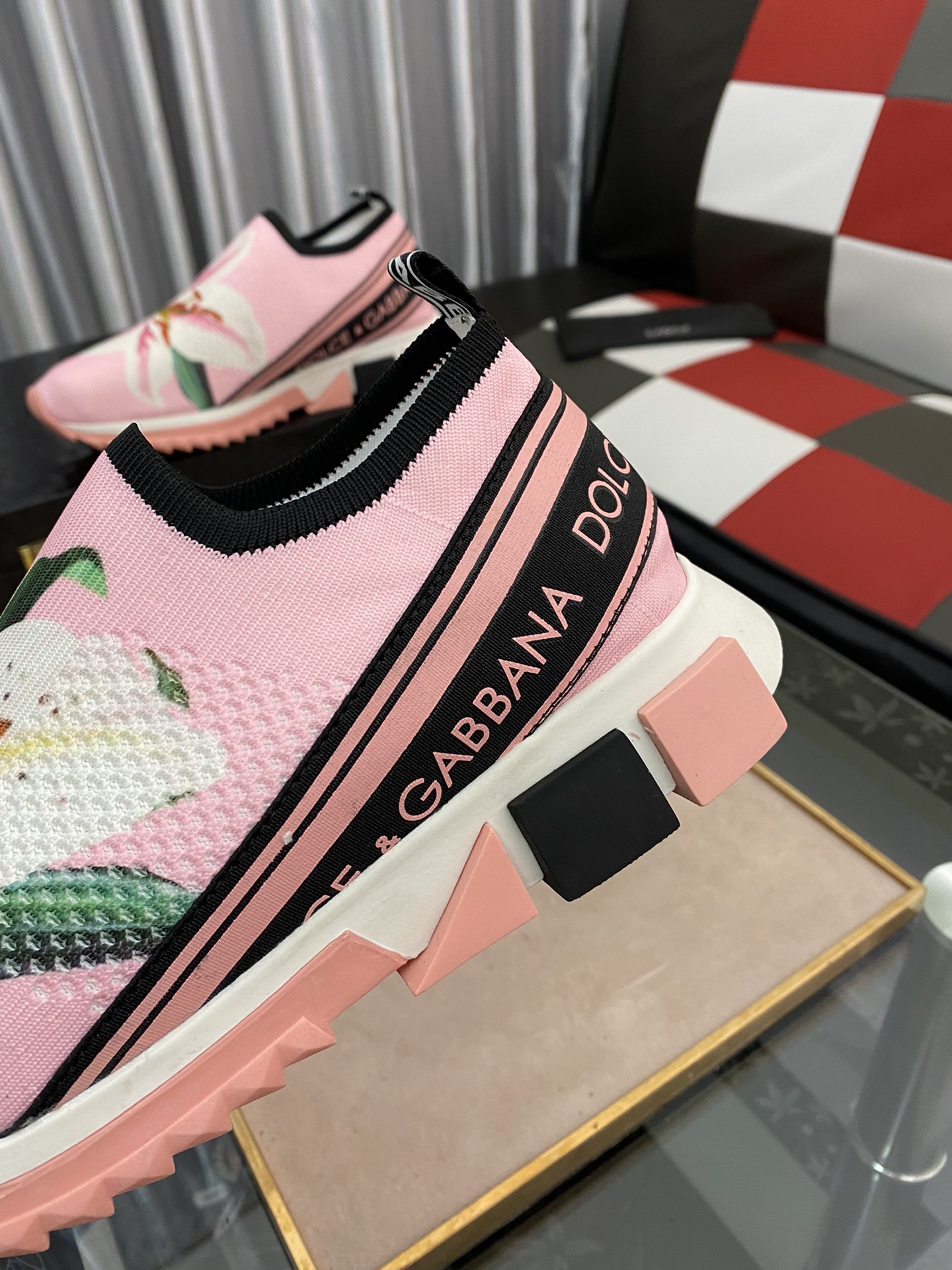 Dolce & Gabbana Sorrento 22 - vstockx