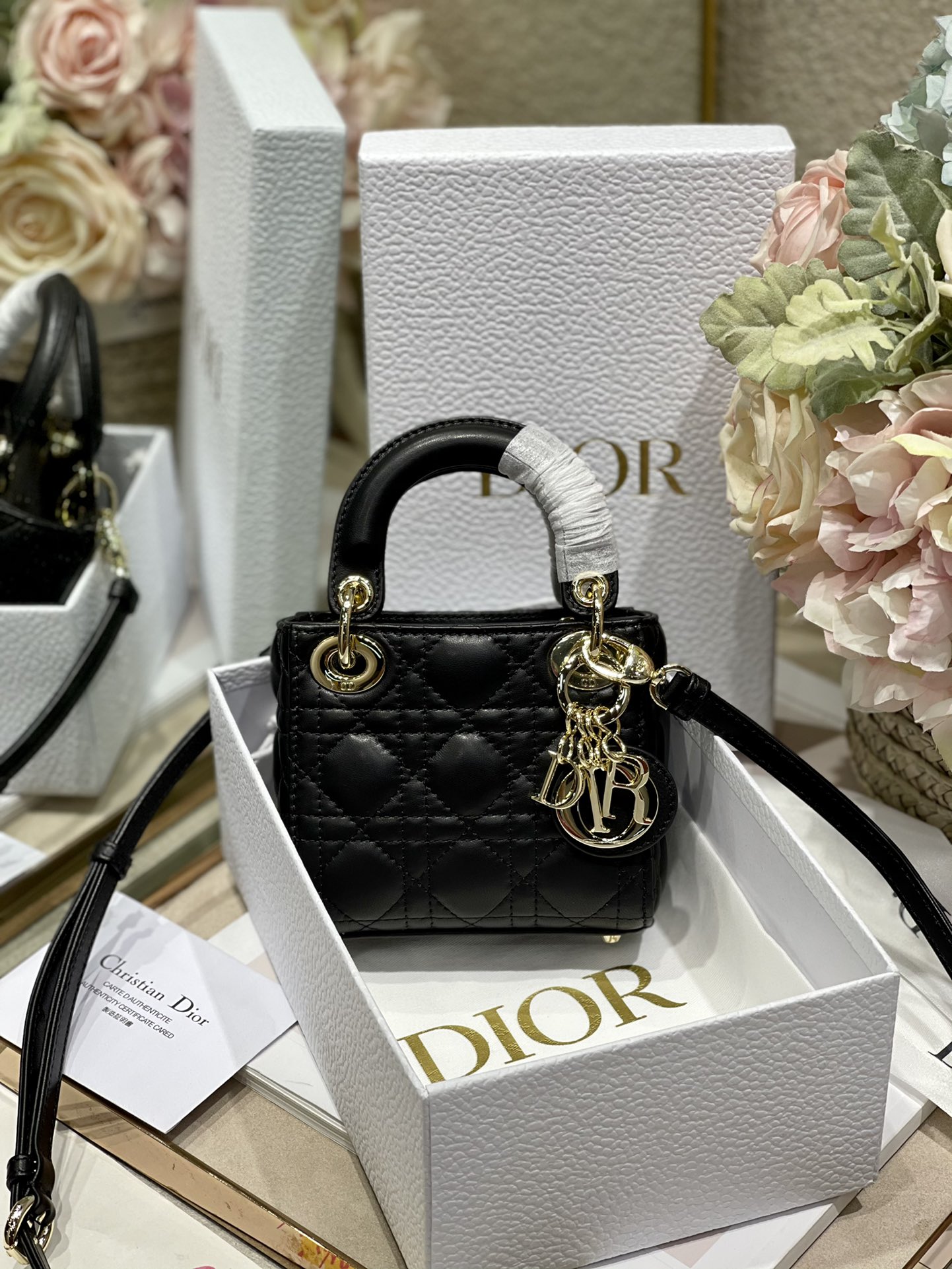 Handbags Dior  M B 6601 size:12*10*5 cm - vstockx
