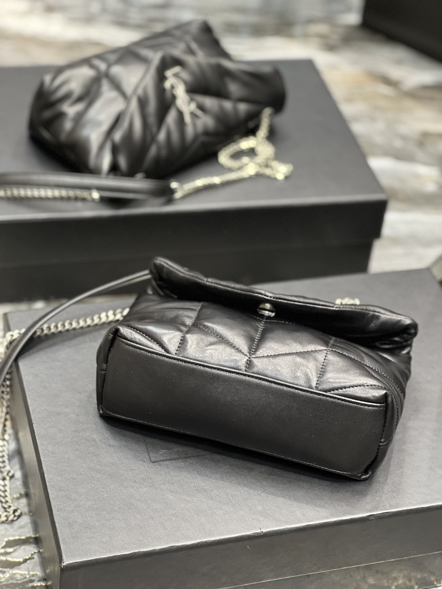 Handbags SAINT LAURENT 620333 size 23  15.5  8.5 cm - vstockx