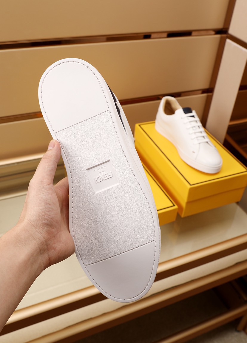 Fendi Low Top Sneakers 7 - vstockx