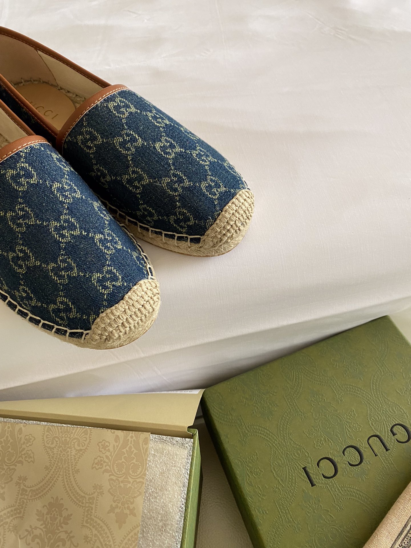 Gucci Leather espadrille with Double G WOMEN 2 - vstockx