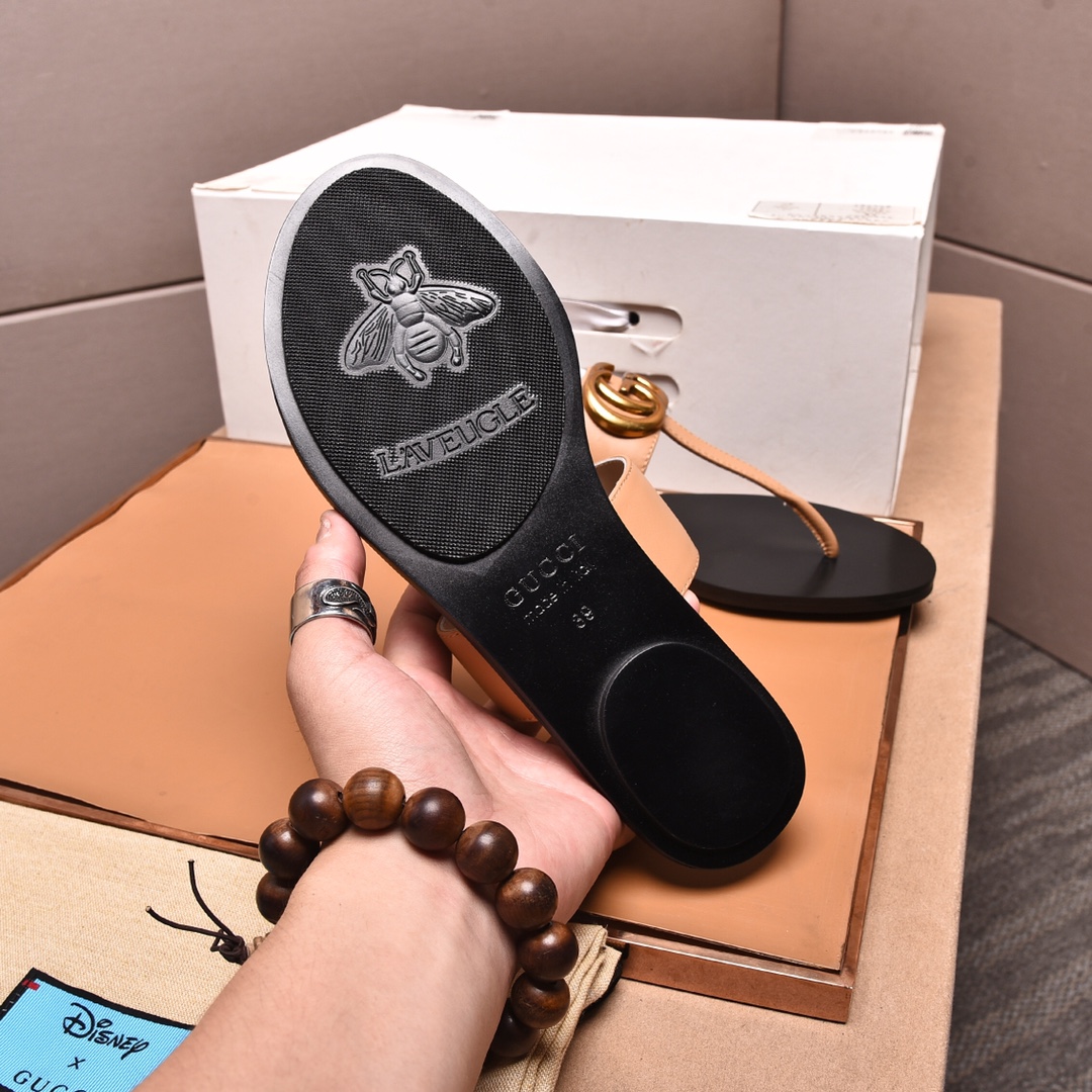 Gucci Slippers 9 - vstockx