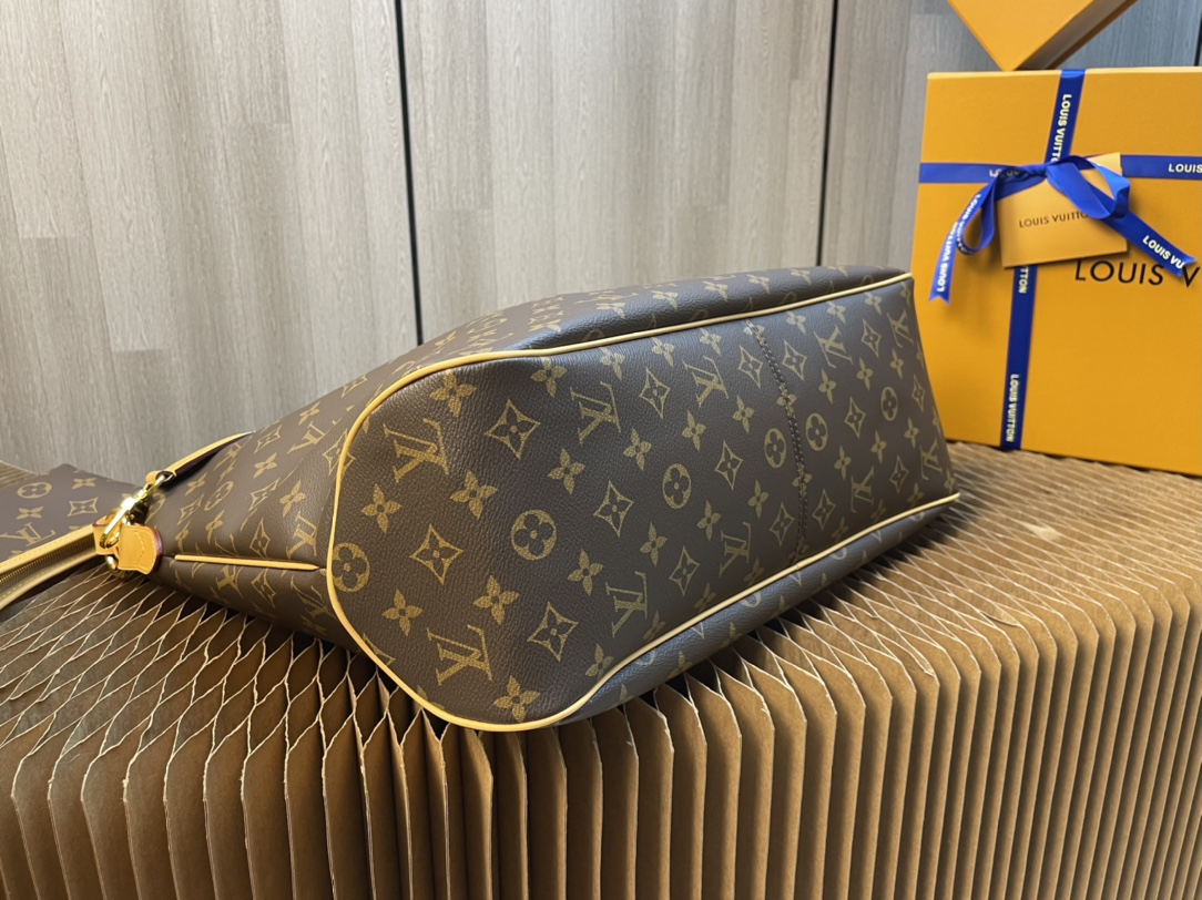 Handbag Louis Vuitton M40353 size 52-30-20 cm - vstockx