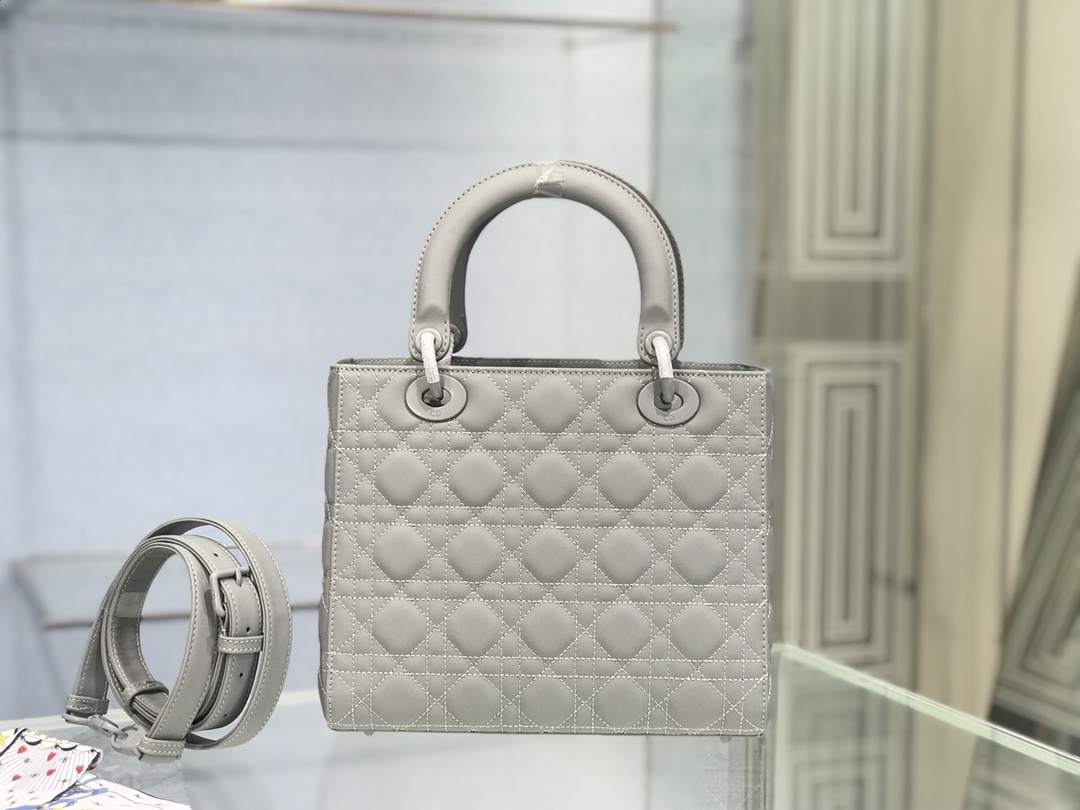 Handbag Dior 6605 size 24 cm - vstockx