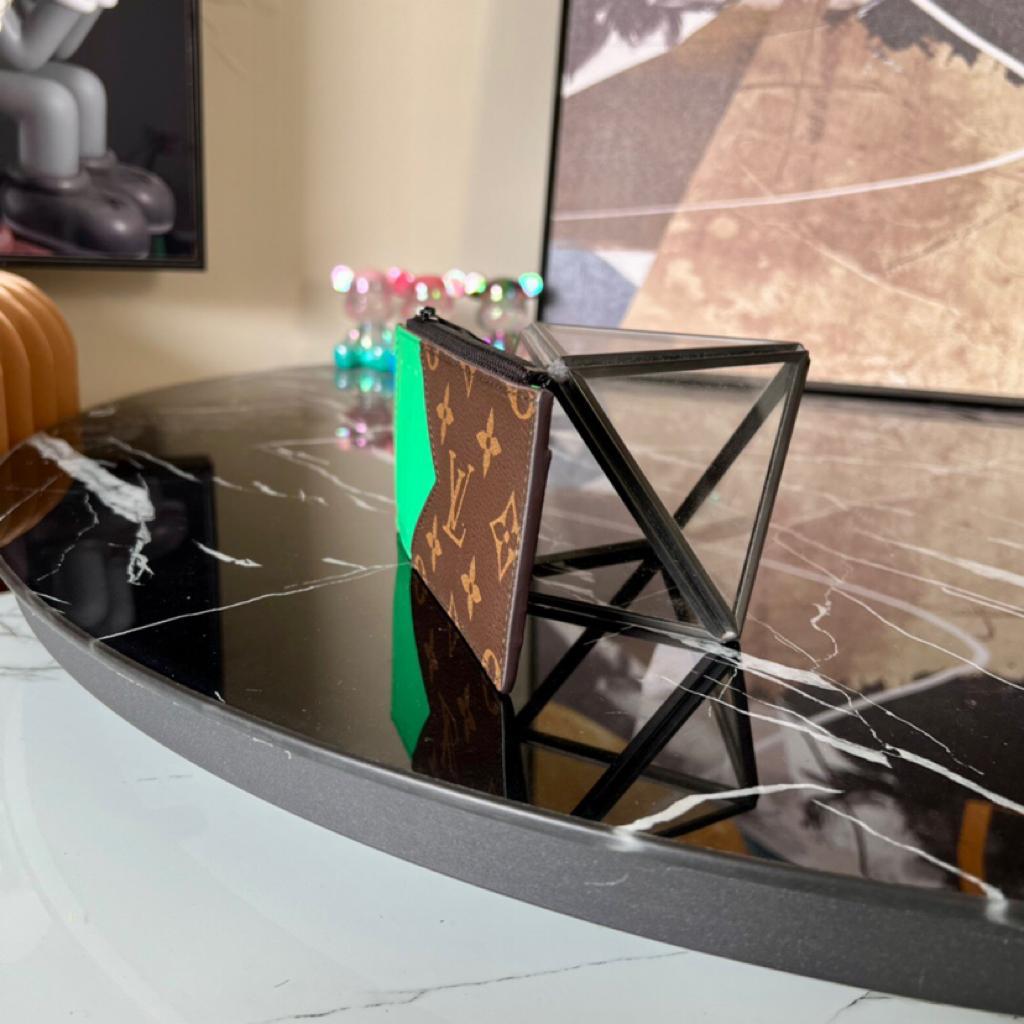 Handbag Louis Vuitton M81627 size 8*14.5*1 cm - vstockx