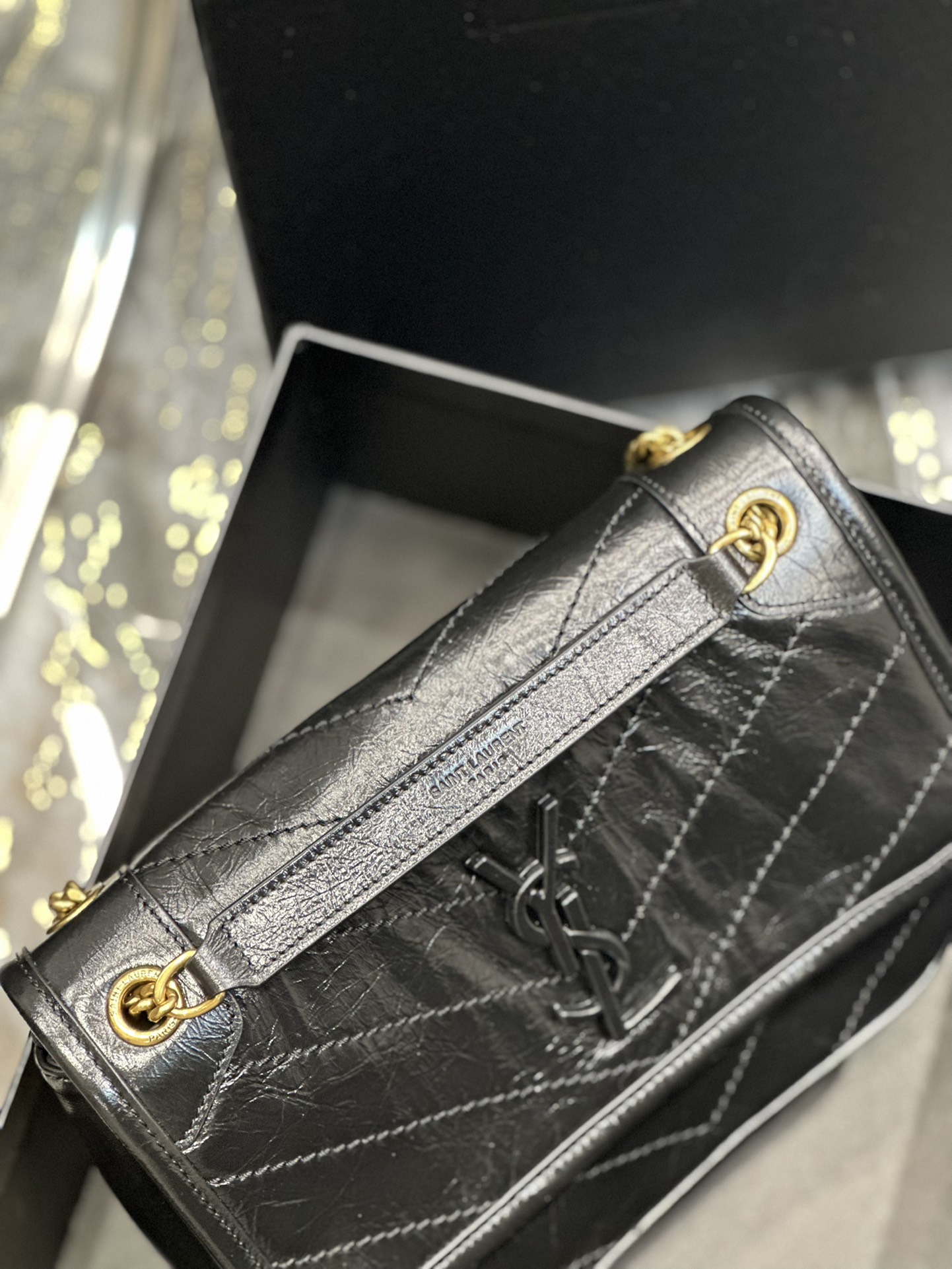 Handbags SAINT LAURENT 633151 size 22  16.5  12 cm - vstockx