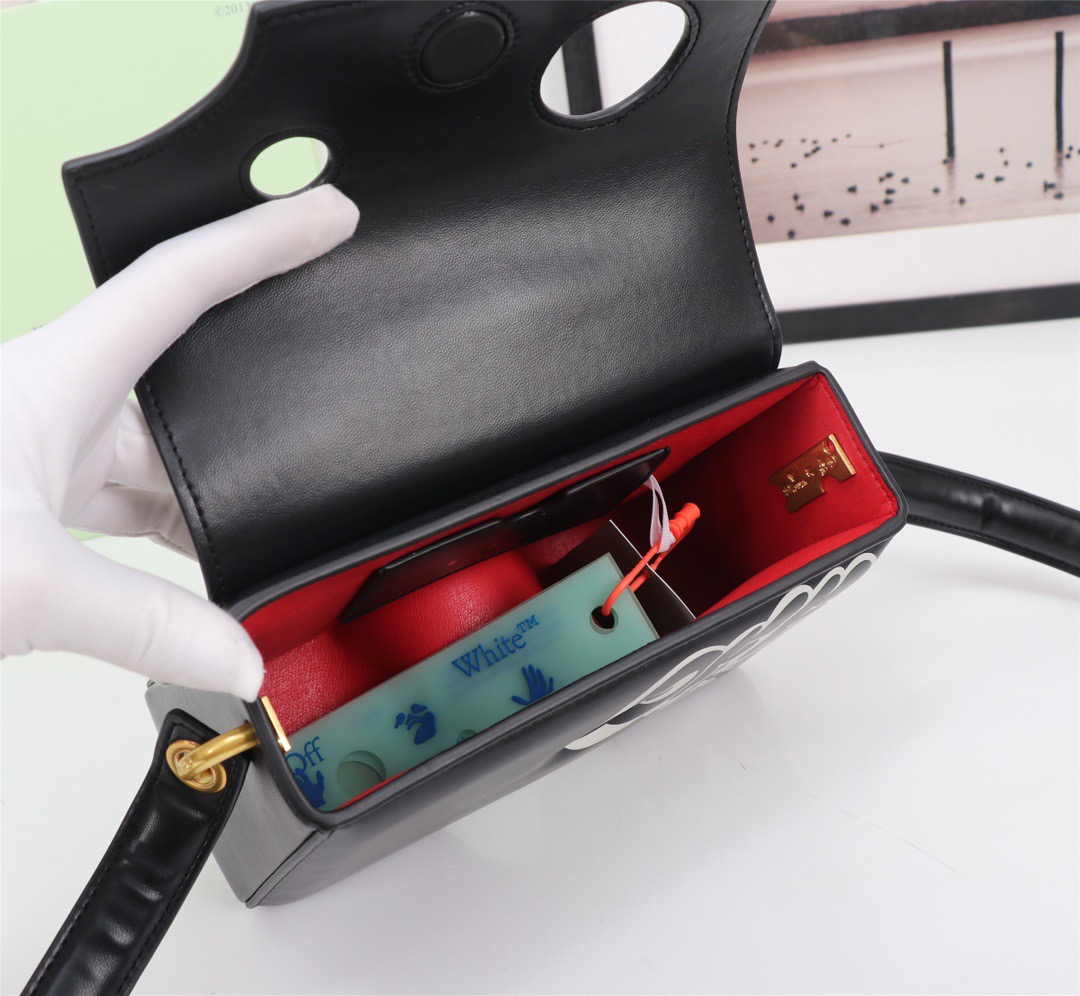 handbags OFF-White 579  6885970  size:22*16*8cm - vstockx