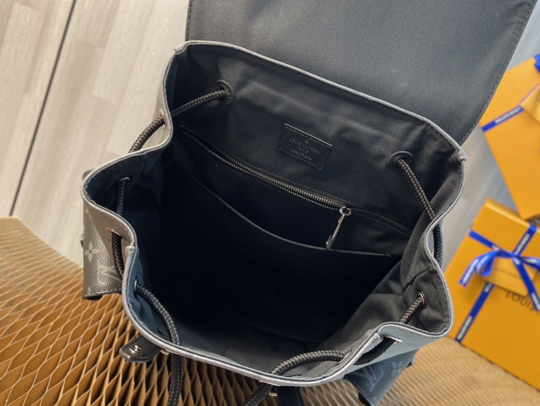 Handbag Louis Vuitton 45419 size 41x48x13 CM - vstockx