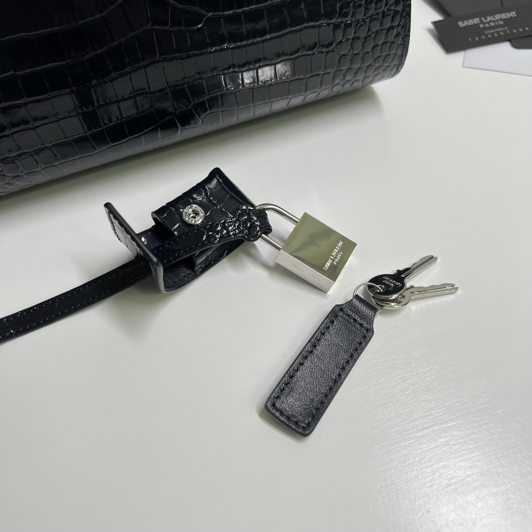 Handbags SAINT LAURENT 392035 size 21*15*10 cm - vstockx