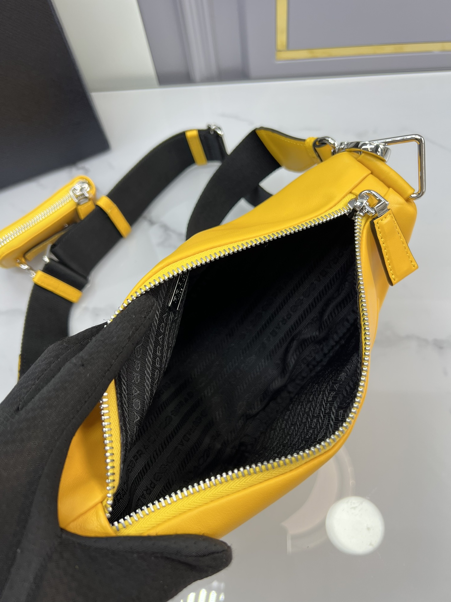 handbags prada 1BH190 26*14*12 - vstockx