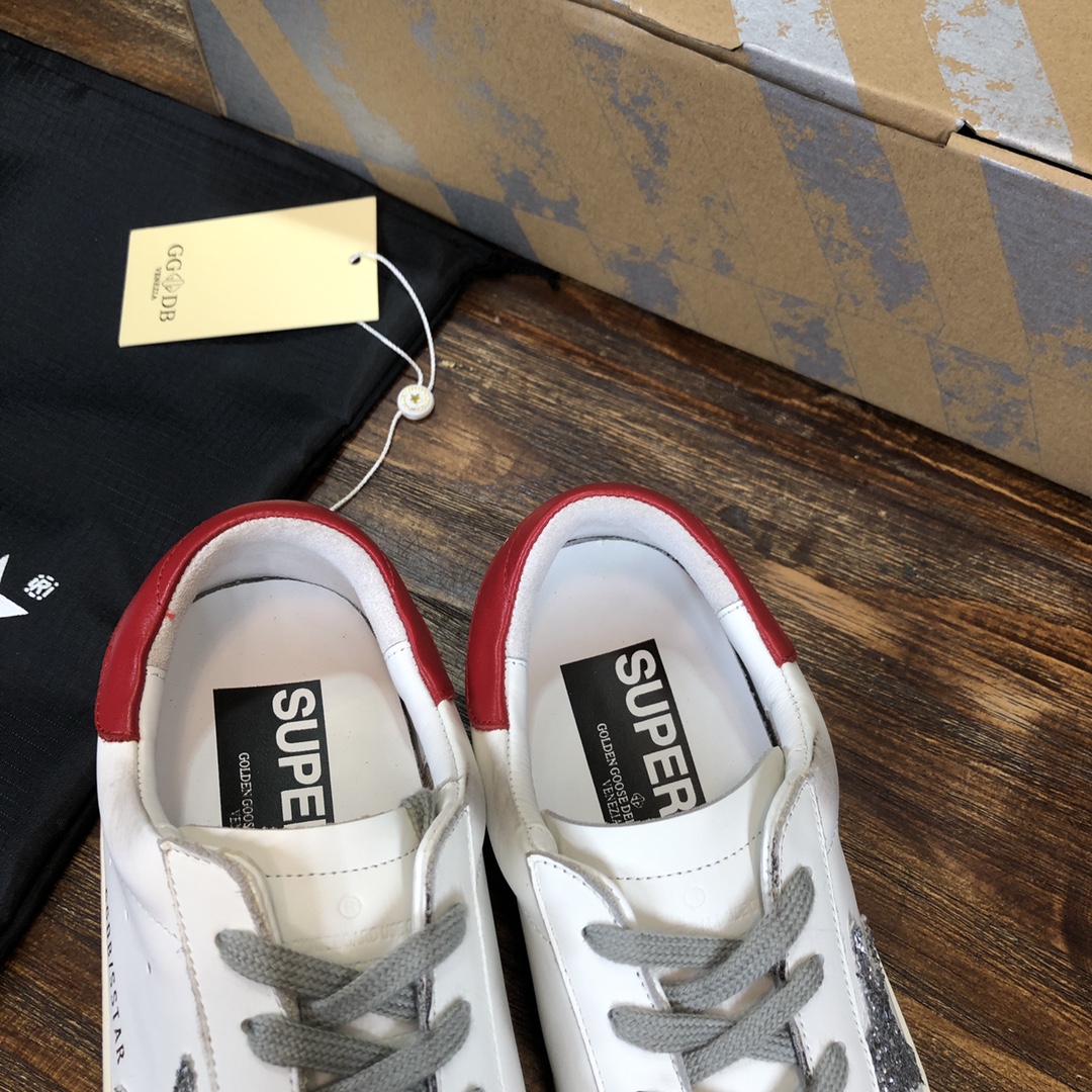 Golden Goose Superstar distressed-finish sneakers 7 - vstockx