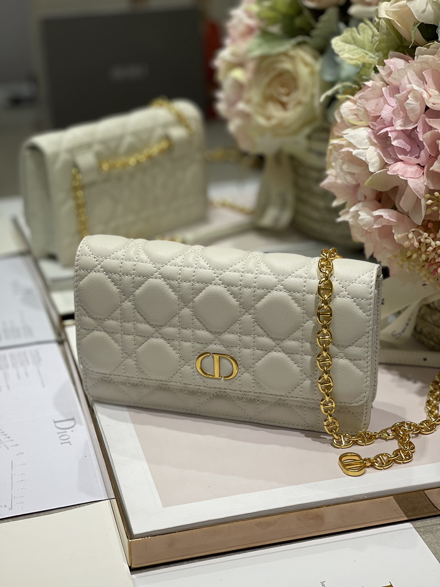 Handbag Dior 5091 size 20 x 11.5 x 3.5 cm - vstockx