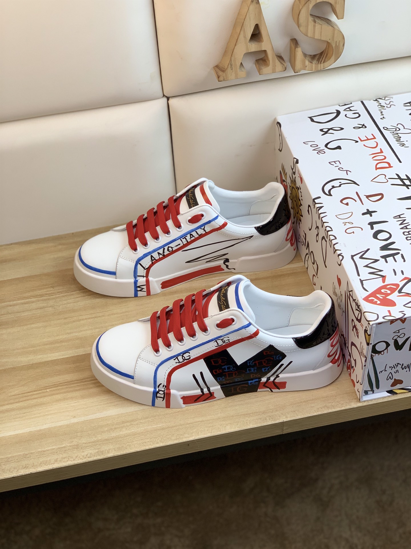 Dolce & Gabbana Low Tops Sneakers 82 - vstockx