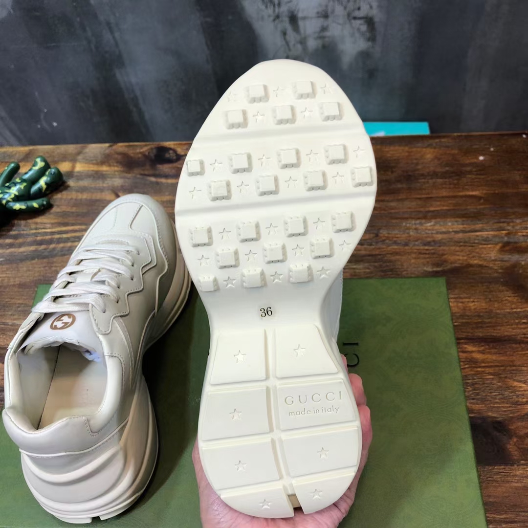 Gucci Rhyton sneaker 30 - vstockx